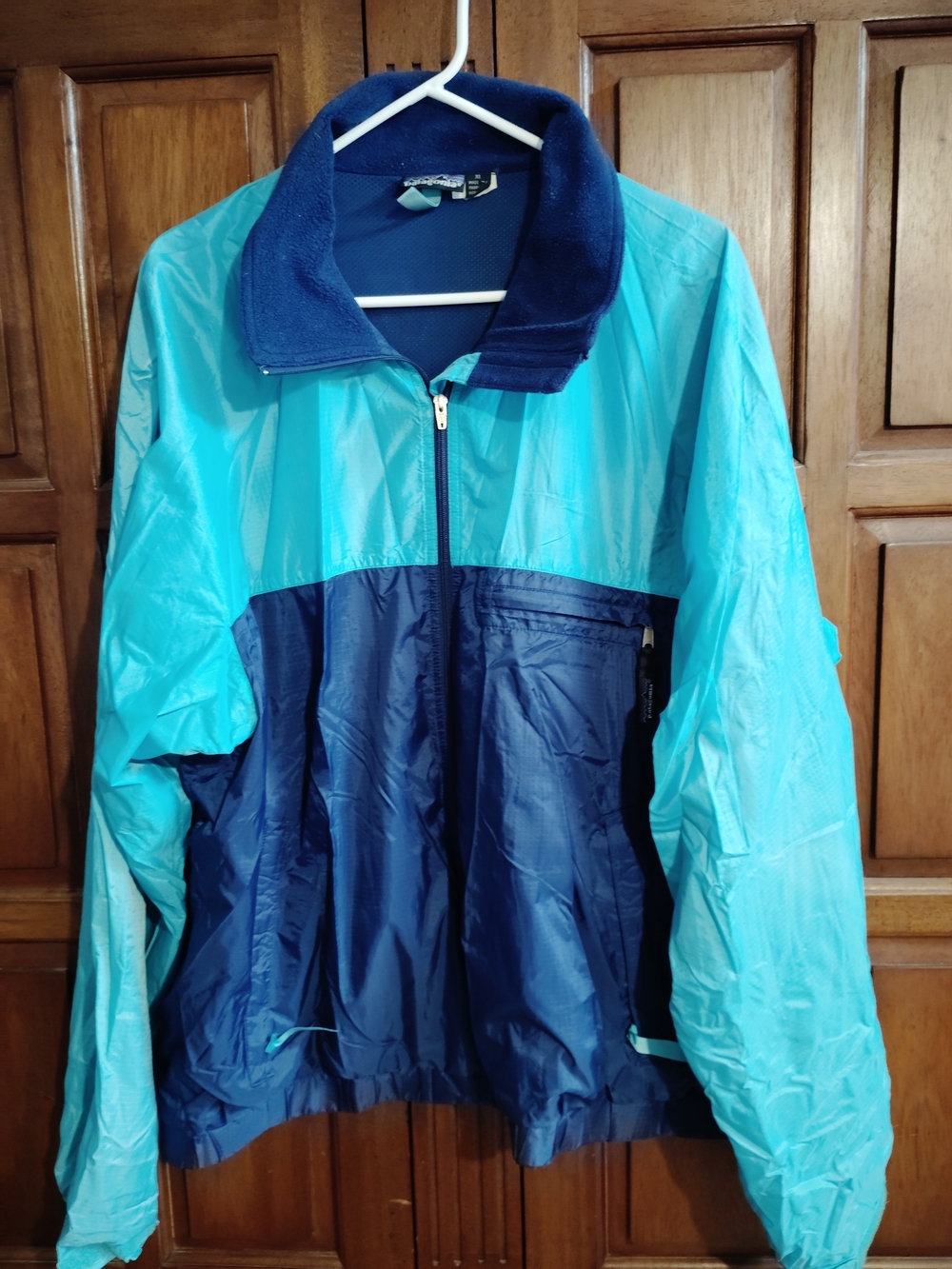 Men's Vintage Patagonia Turquoise and Navy Windbreaker Jacket